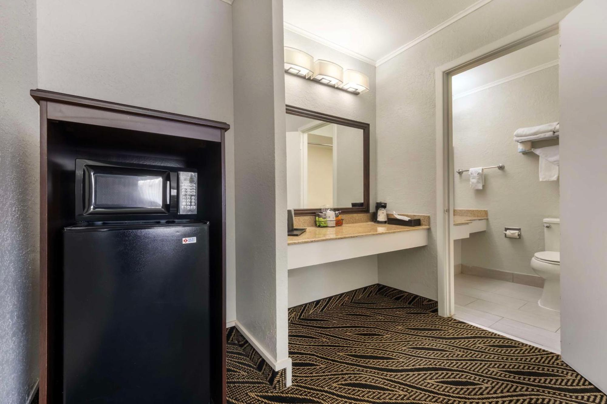 Best Western Red Carpet Inn Hereford Exterior photo