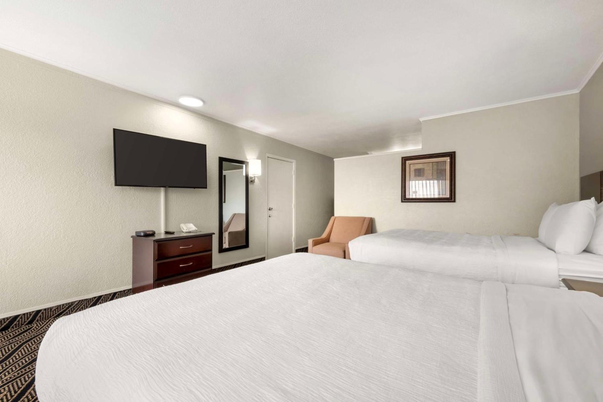 Best Western Red Carpet Inn Hereford Exterior photo